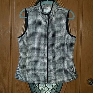 Croft & Barrow quilted  vest. Sz M NWOT